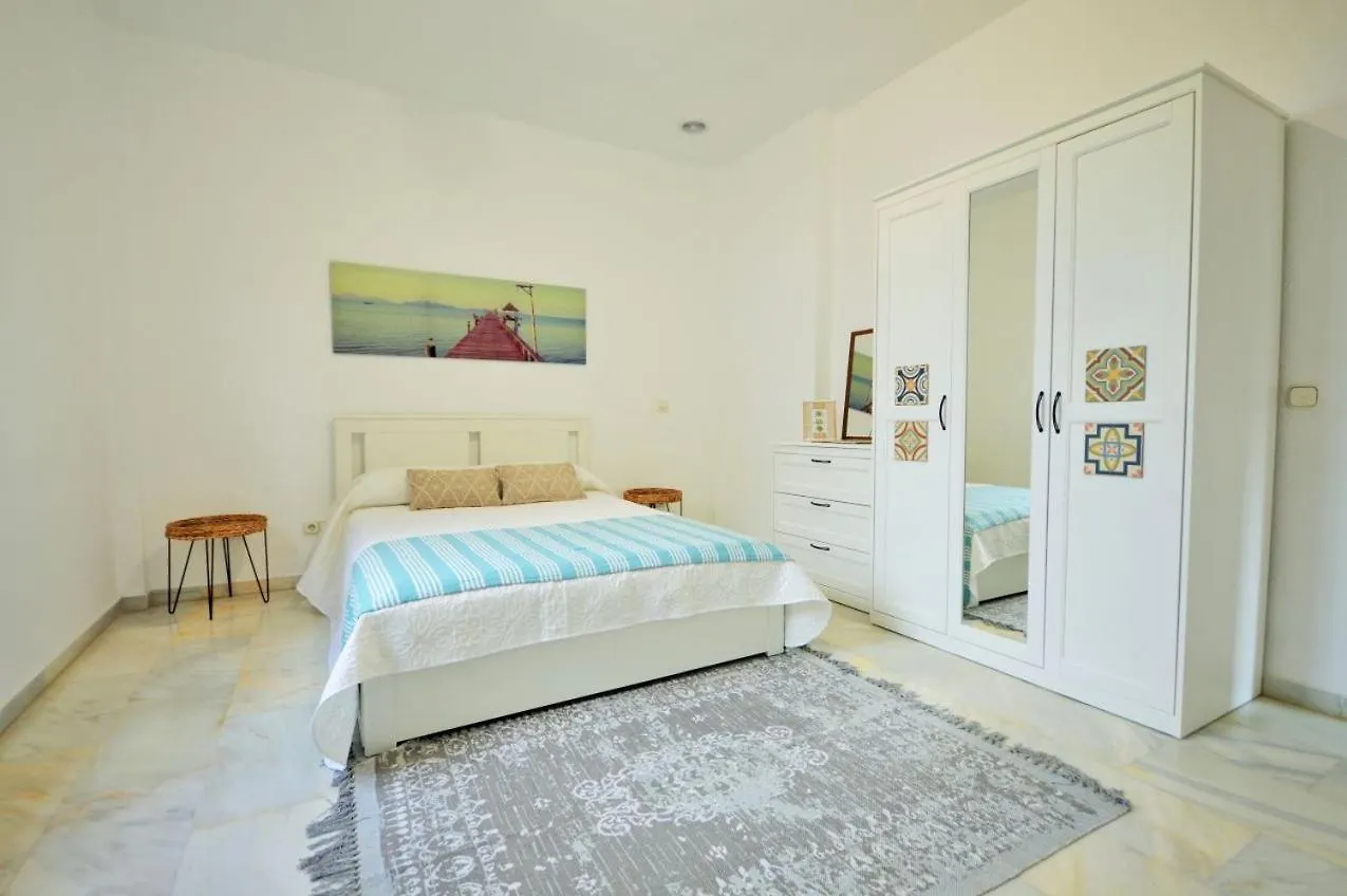 Villa Bahia Azul إِستيبونا 0*,