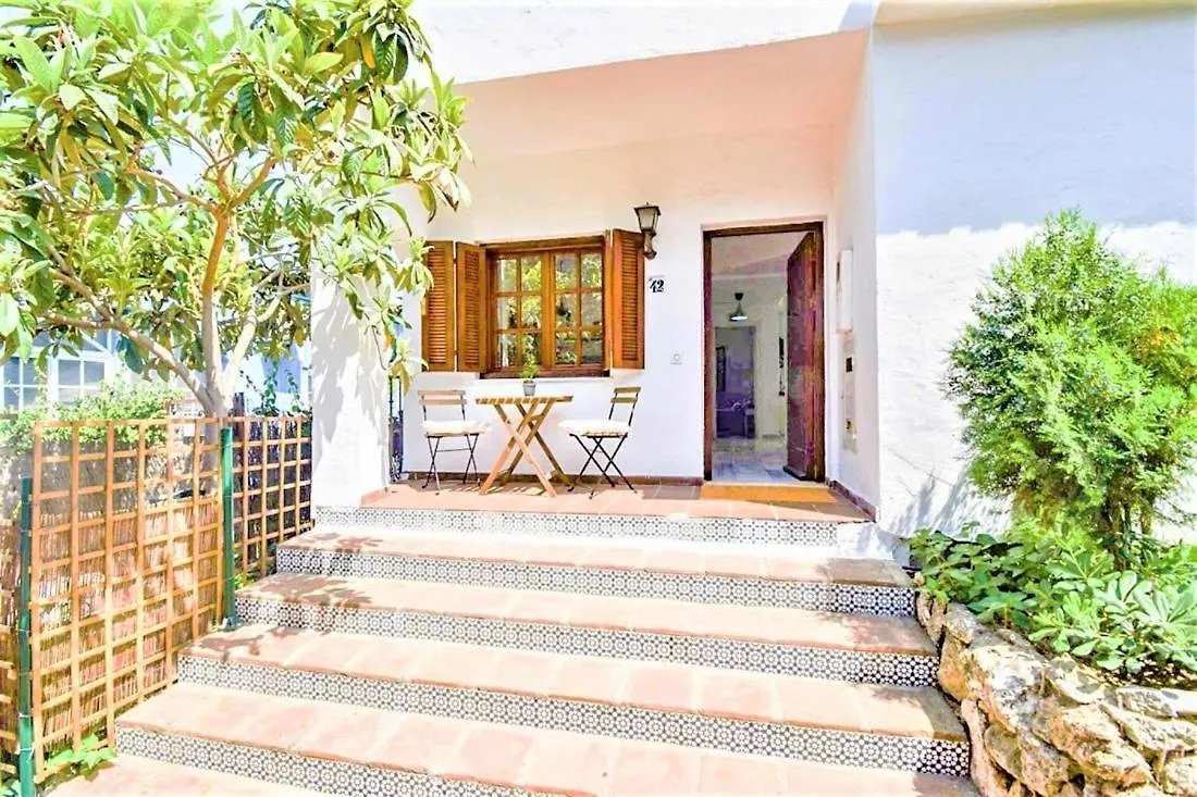 Villa Bahia Azul إِستيبونا بيت للعطل
